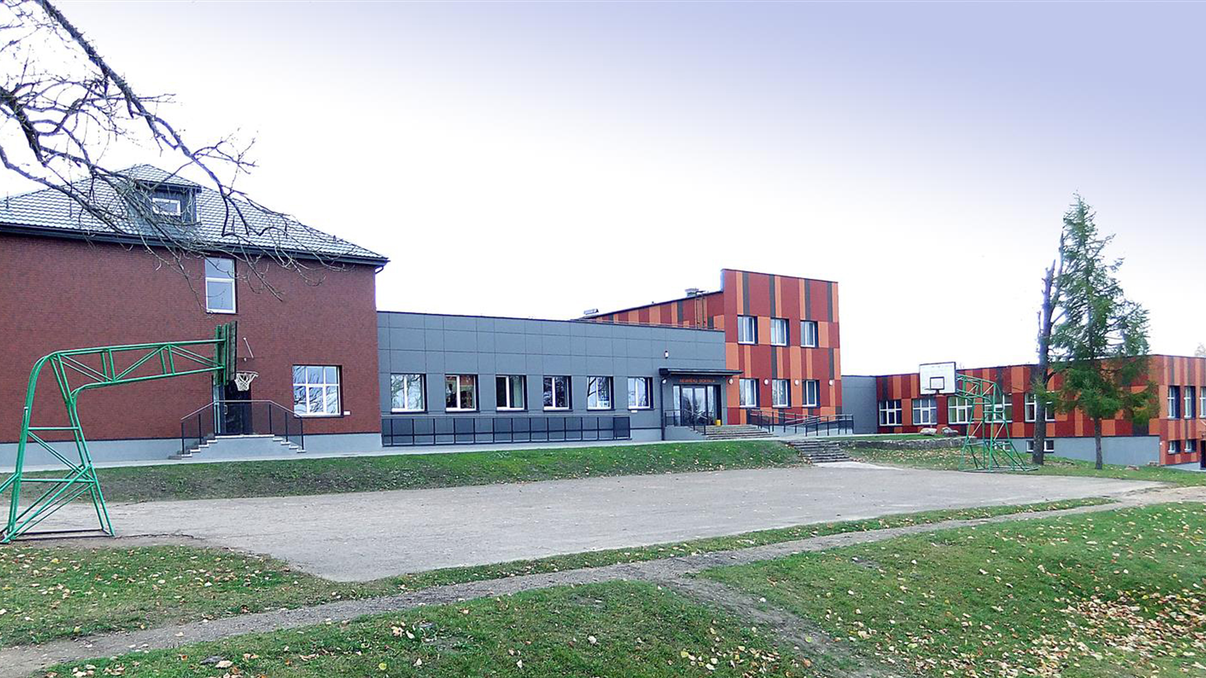 Nevarenu-Primary-School-In-Lithuania-1