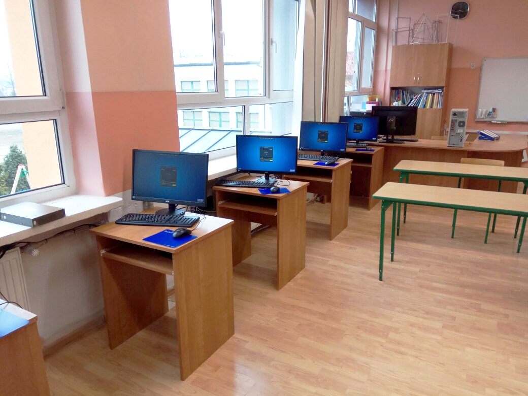 Primary-School-in-Wolka-Radzyminska-in-Poland6