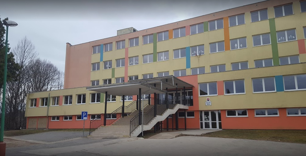 Viestova-Myjava-Elementary-School-in-Slovakia-1
