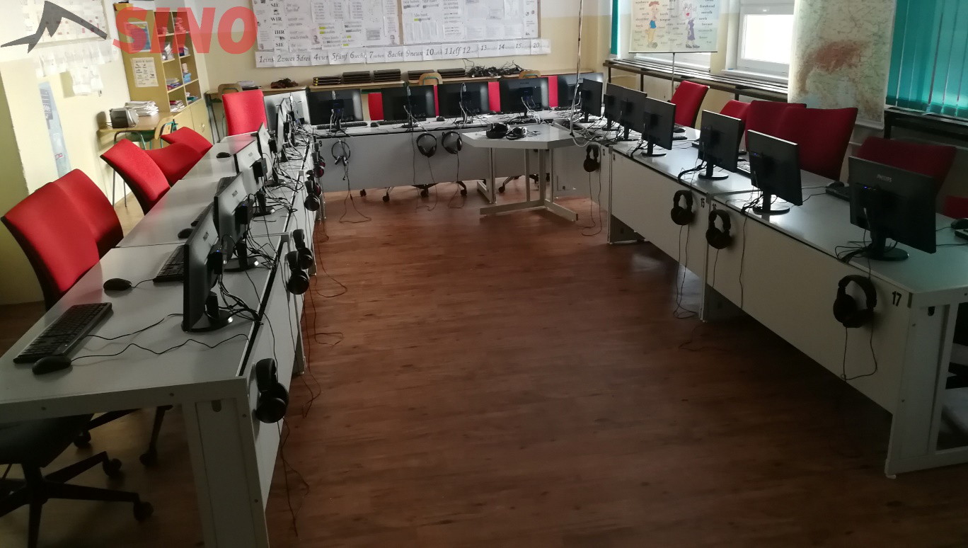 elementary-school-polomka-007