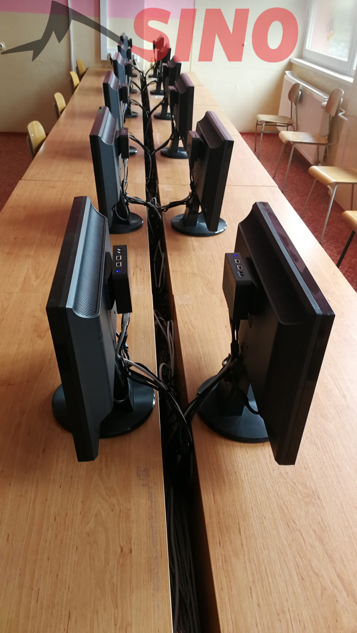 elementary-school-tovarne-002