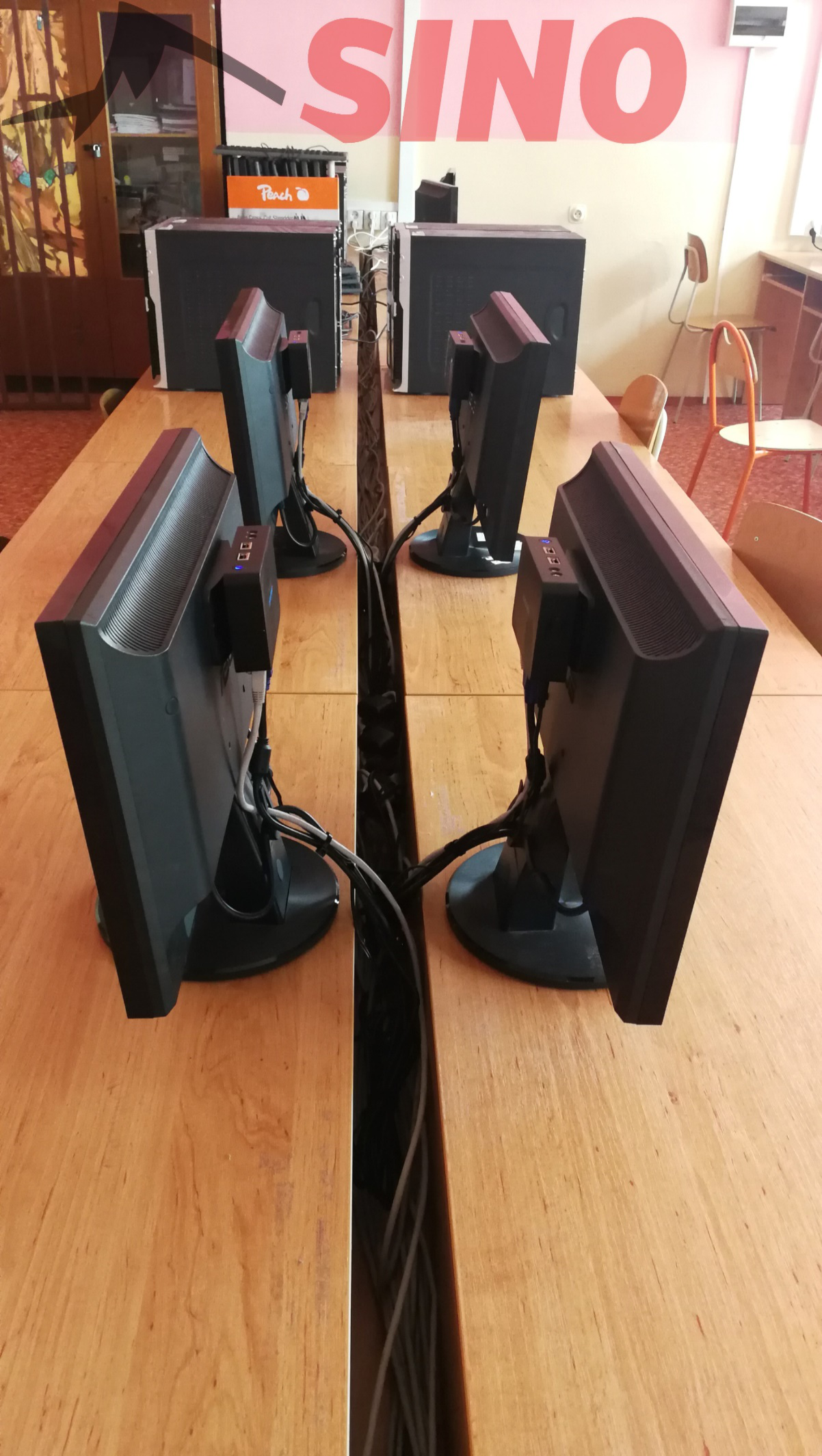 elementary-school-tovarne-003